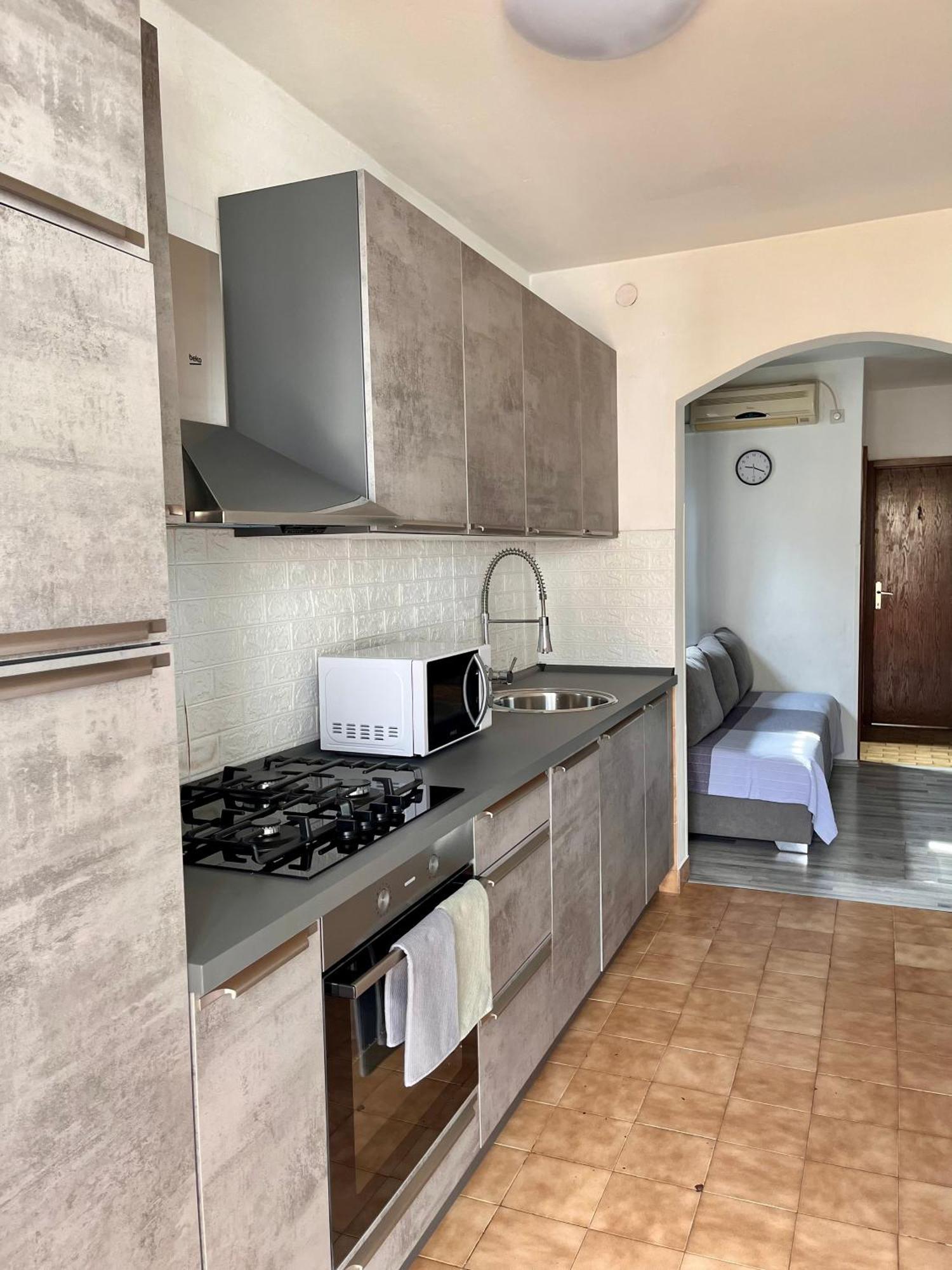 Ikar Apartment